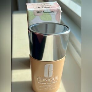 Clinique Even Better Medium Coverage Foundation SPF 15 Shade: WN 12 Meringue NIB